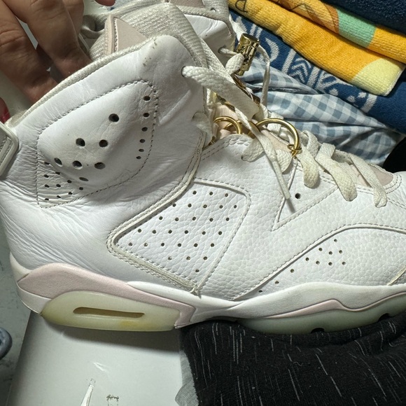 Nike air Jordan 6 retro mid women’s (size 10) - Picture 3 of 6